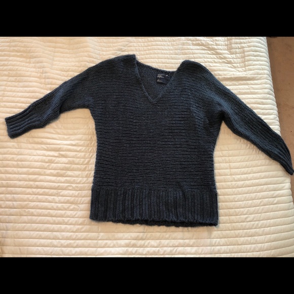 American Eagle Sweater - Picture 1 of 4